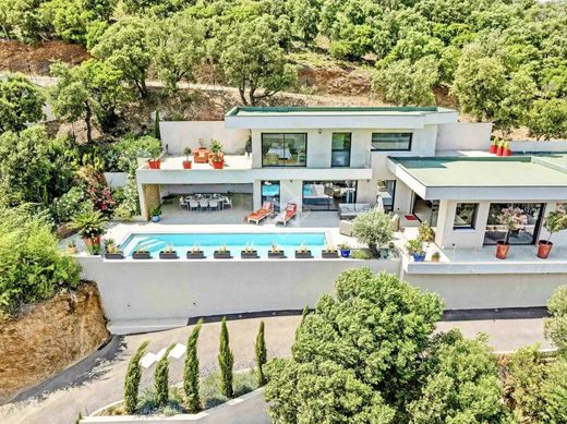 Villa in La Londe-les-Maures, Var