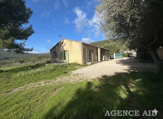 ‏וילה ב  Cuges-les-Pins, Bouches-du-Rhône