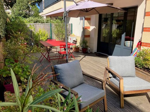 Apartment / Etagenwohnung in Arcachon, Gironde