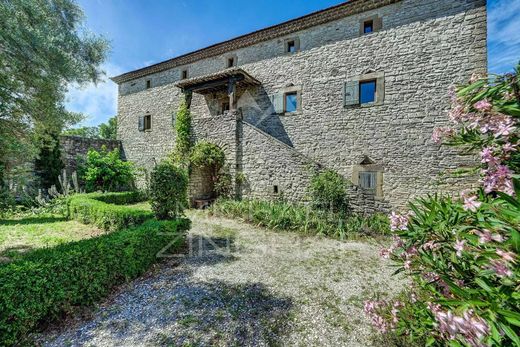 Ρουστίκ ή Αγροικίες σε Uzès, Gard