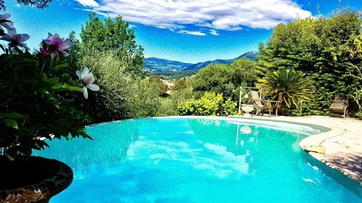 Luxus-Haus in Saint-Paul, Alpes-Maritimes