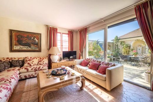 Πολυτελή κατοικία σε La Celle-Saint-Cloud, Yvelines