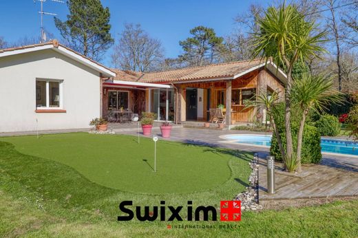 Элитный дом, Hourtin, Gironde