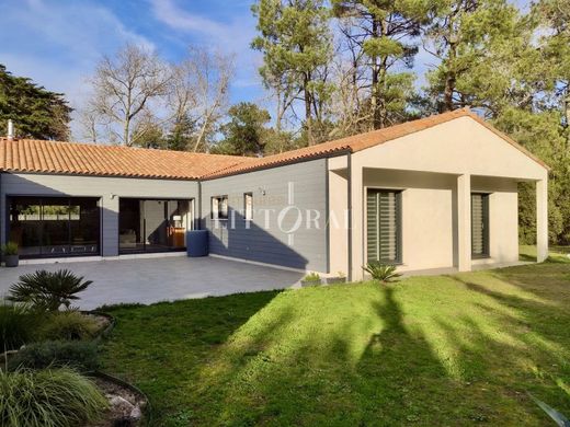 Luxe woning in Saint-Jean-de-Monts, Vendée