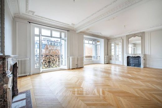 Apartment / Etagenwohnung in Motte-Picquet, Commerce, Necker, Paris