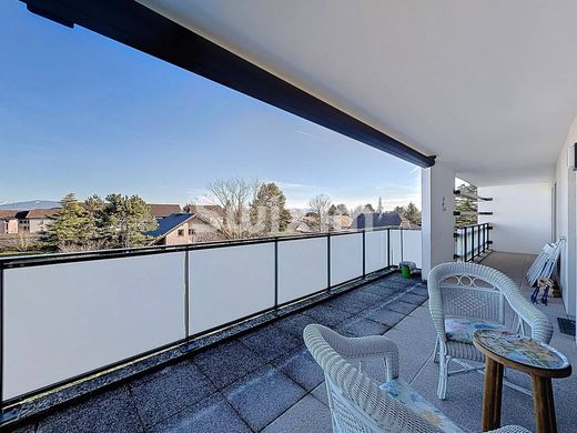 Apartment / Etagenwohnung in Divonne-les-Bains, Ain