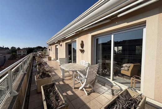 Apartment in Saint-Raphaël, Var