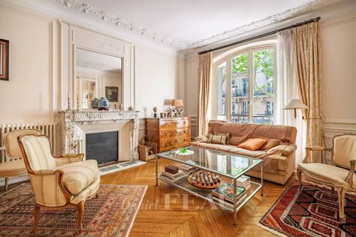 Apartment in La Muette, Auteuil, Porte Dauphine, Paris
