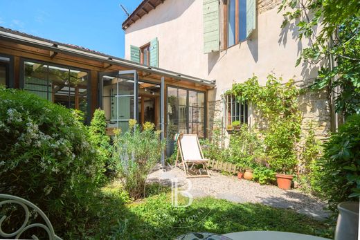 Luxury home in Saint-Didier-au-Mont-d'Or, Rhône