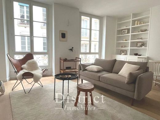 Apartment in Saint-Germain, Odéon, Monnaie, Paris