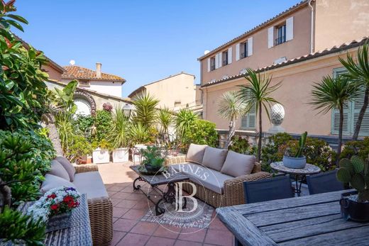 Luxury home in Saint-Tropez, Var