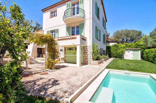 Luxus-Haus in Antibes, Alpes-Maritimes