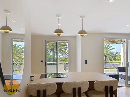 ﺷﻘﺔ ﻓﻲ Cagnes-sur-Mer, Alpes-Maritimes