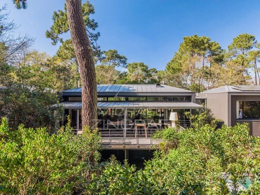 Villa in Pyla sur Mer, Gironde