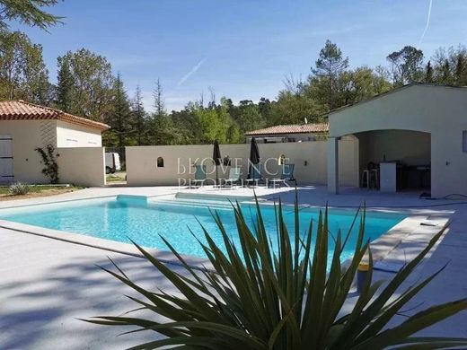 Luxury home in Châteauvert, Var