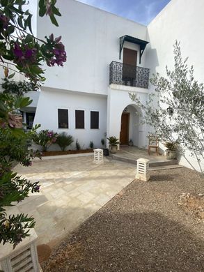 Villa Djerba, Mu‘tamadīyat Ḩawmat as Sūq