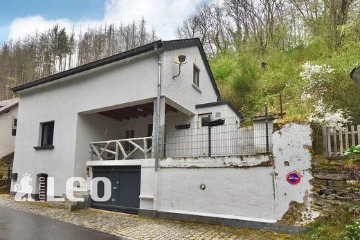 Luxury home for sale in Untereisenbach