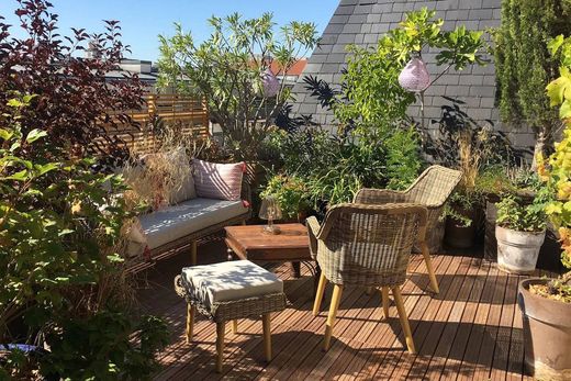 Apartment in La Muette, Auteuil, Porte Dauphine, Paris