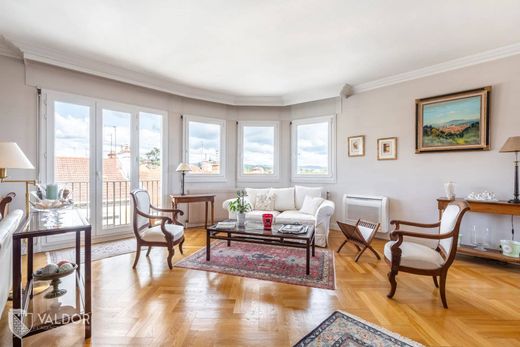Apartment in Villefranche-sur-Saône, Rhône