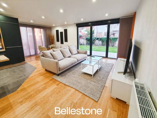 Appartamento a Noisy-le-Grand, Seine-Saint-Denis