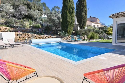 Villa in Le Cannet-des-Maures, Var