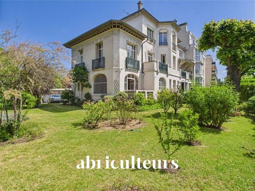 Apartment in Saint-Mandé, Val-de-Marne