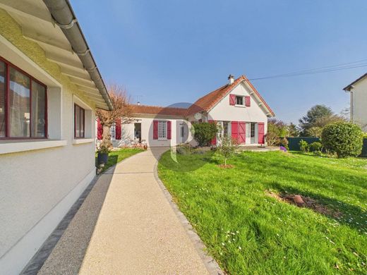 Luxury home in Verrières-le-Buisson, Essonne