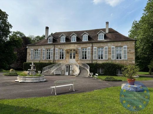 Kasteel in Raival, Meuse