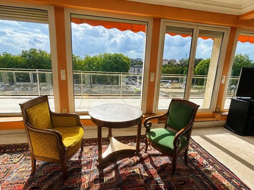 Apartment in Laval, Mayenne