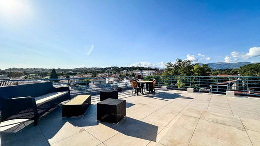 Piso / Apartamento en Villeneuve-Loubet, Alpes Marítimos