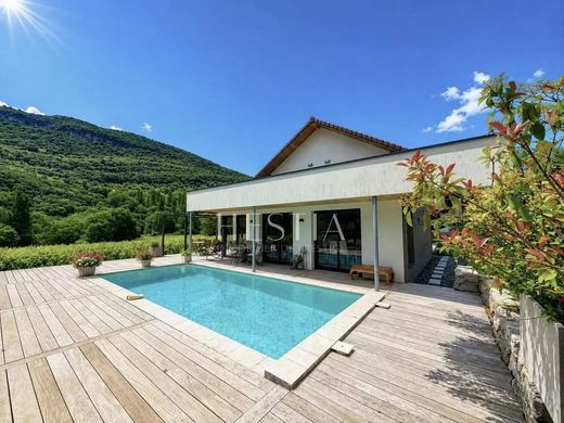Casa de lujo en Aix-les-Bains, Saboya