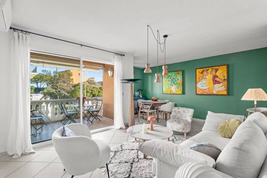 Appartement à Sainte-Maxime, Var