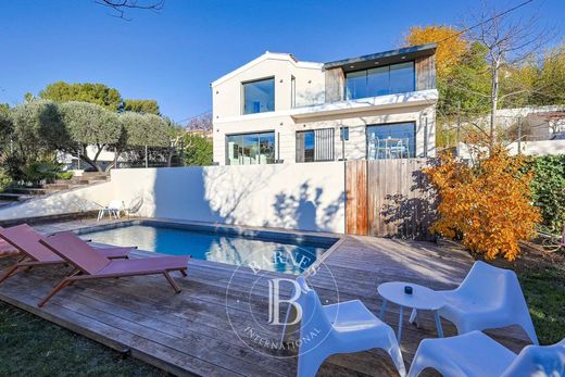 Элитный дом, Allauch, Bouches-du-Rhône