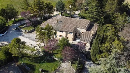 Maison de luxe à Grignan, Drôme