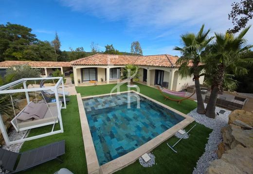 Luxury home in Plan-d'Aups-Sainte-Baume, Var