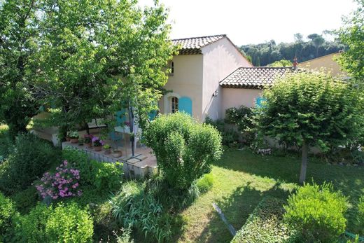 Casa di lusso a Carcès, Var