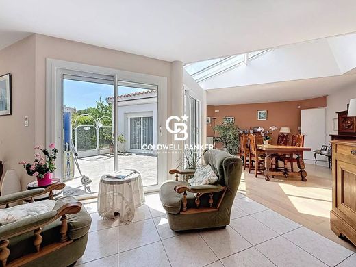 Luxury home in Les Sables-d'Olonne, Vendée