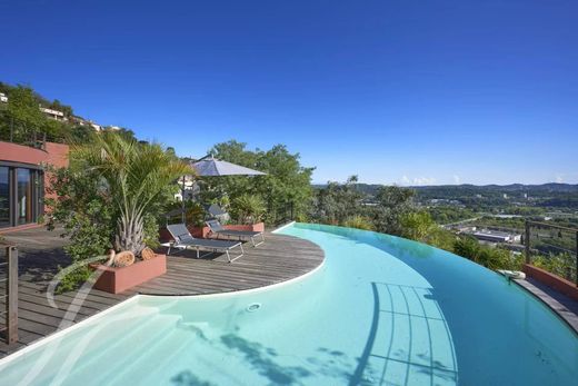 Luxury home in Mandelieu-la-Napoule, Alpes-Maritimes