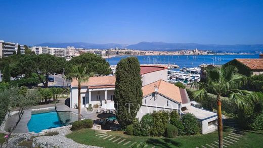 Luxus-Haus in Juan-les-Pins, Alpes-Maritimes
