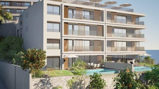 Apartment in Estreito de Câmara de Lobos, Câmara de Lobos