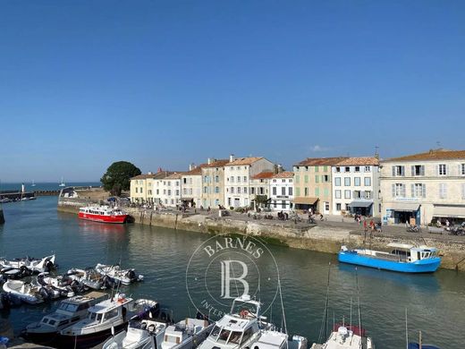 Apartment / Etagenwohnung in Saint-Martin-de-Ré, Charente-Maritime