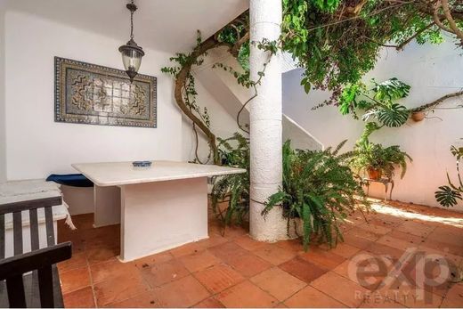 Villa in Moncarapacho e Fuzeta, Olhão