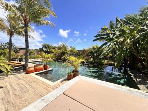 Villa in Grand Baie, Rivière du Rempart District