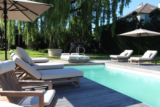 Deauville, Calvadosのヴィラ