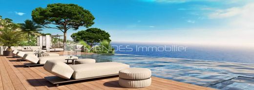 Apartment / Etagenwohnung in Cap-d'Ail, Alpes-Maritimes