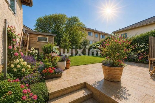 Luxury home in Thoiry, Ain
