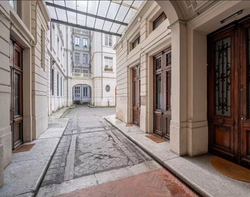 Office in Lyon, Rhône