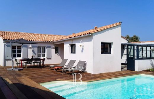 Luxury home in La Flotte, Charente-Maritime