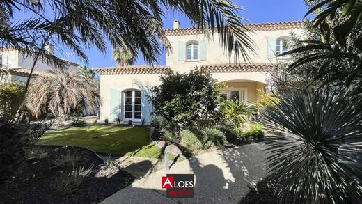 호화 저택 / Aigues-Mortes, Gard