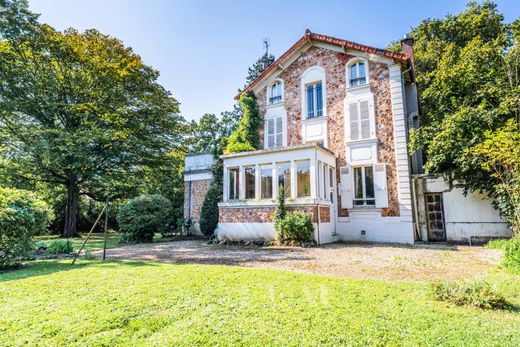 Casa di lusso a Vaucresson, Hauts-de-Seine